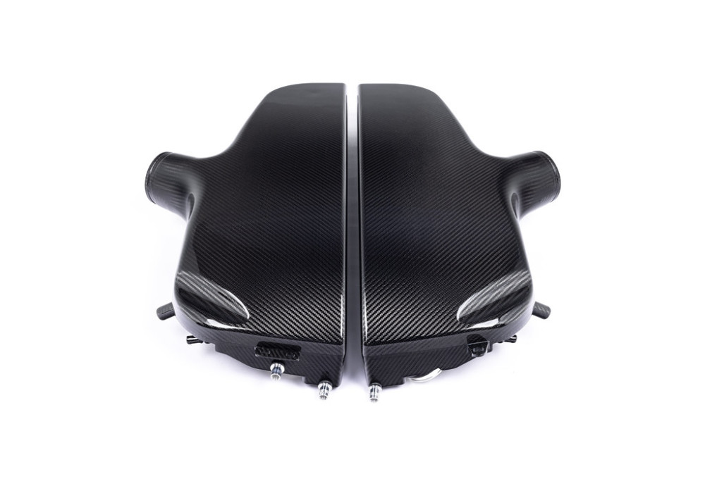 EVENTURI Carbon Fiber Engine Cover For BMW M5 E60 E61 S85 Engine EVENTURI Carbon Fiber Engine Cover For BMW M5 E60 E61 S85 Engine