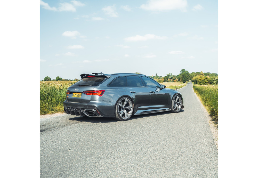 Side Skirts Carbon Fiber CT CARBON For AUDI RS6 C8